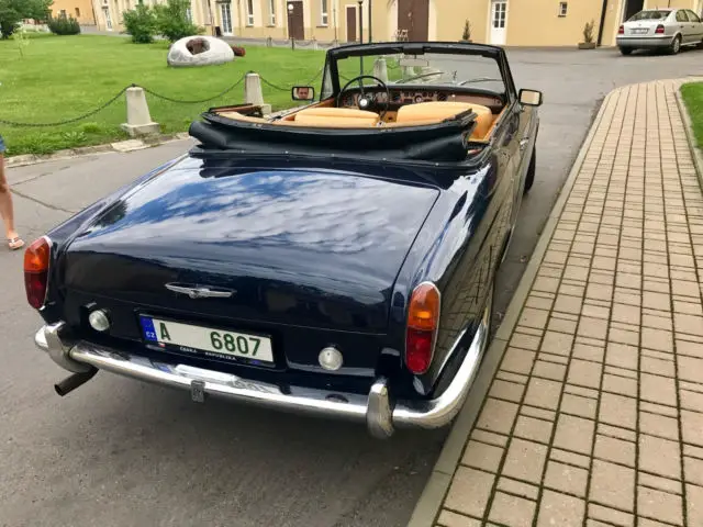rolls royce corniche s1
