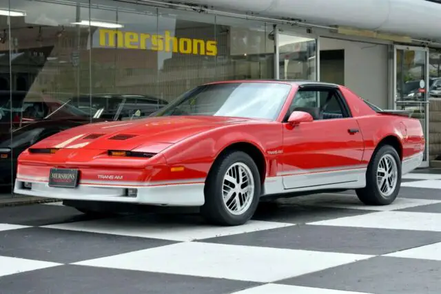 1986 pontiac firebird trans am automatic 2-door hatchback