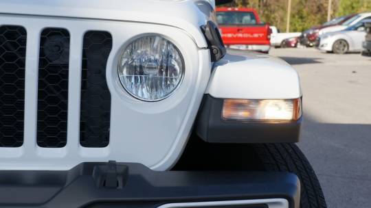 2023 Jeep Gladiator