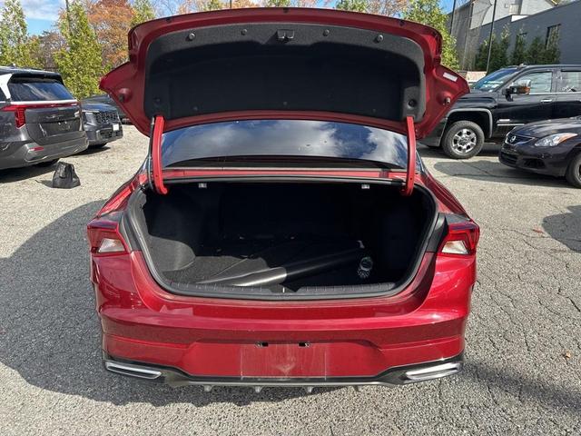 2022 kia k5 gt-line