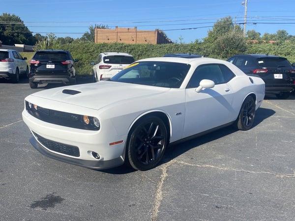 2019 dodge challenger in augusta, michigan