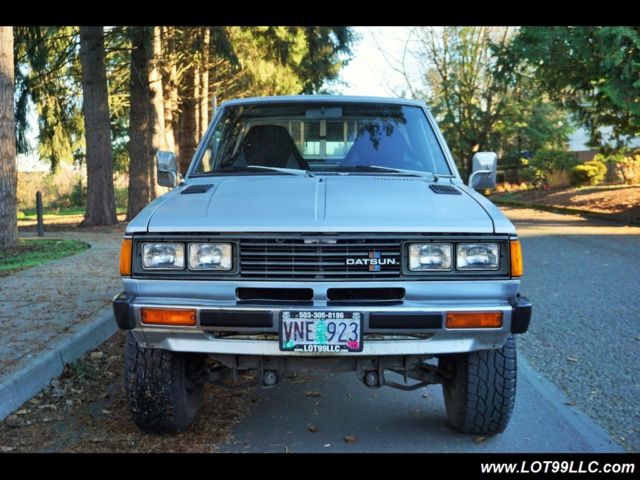 1981 datsun pickup 5 speed manual **89k miles** canopy bed kit 5 speed manual 2