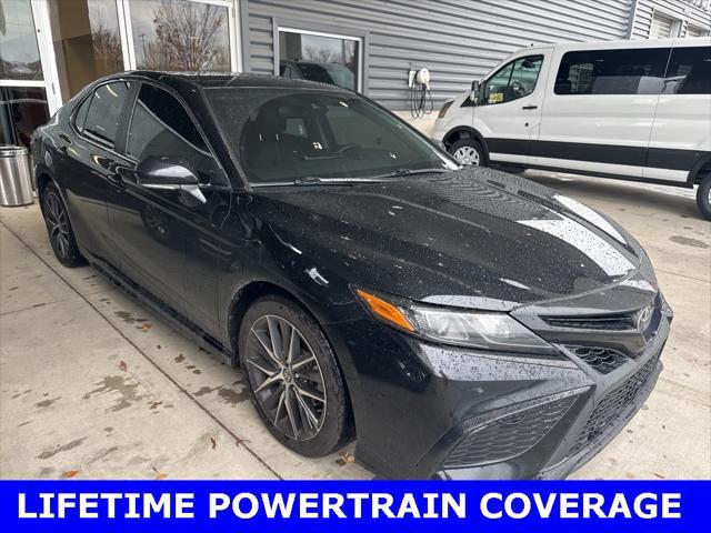 2021 toyota camry se