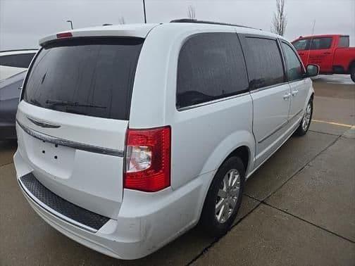 2016 chrysler town & country touring front-wheel drive lwb passenger van in davenport, iowa