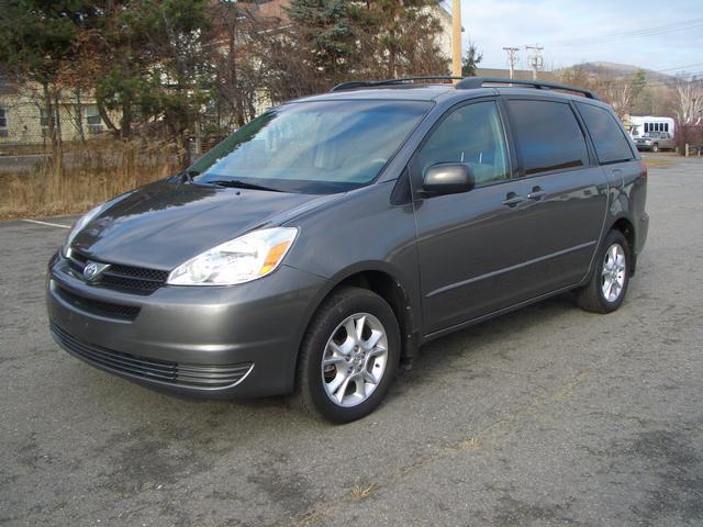 2005 toyota sienna le for sale in brattleboro, vermont