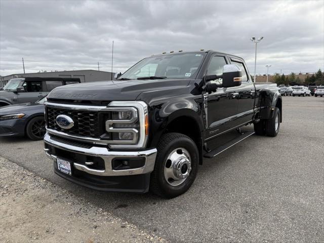 2023 ford f-350 lariat
