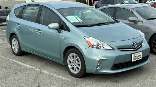2014 Toyota Prius v (+)
