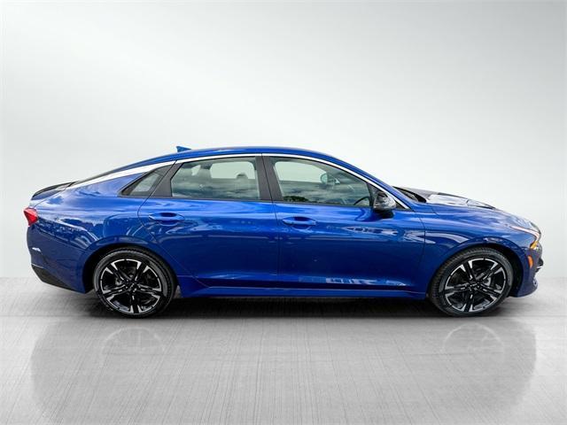 2022 kia k5 gt-line