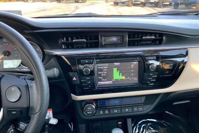 2016 toyota corolla le