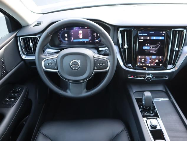2024 volvo s60 b5 awd core dark theme