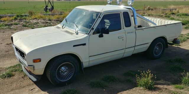1979 datsun kingcab 720 priced to sell 1-541-523-7000