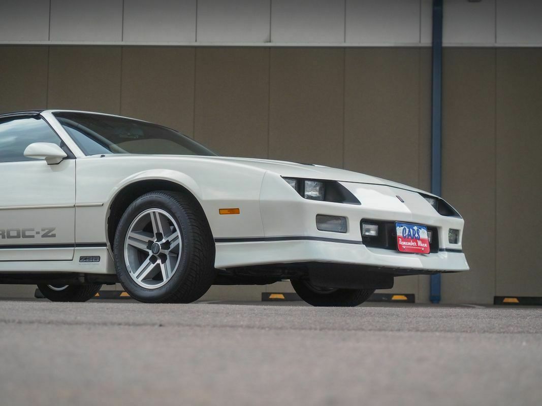 5.7l v8 ohv 16v fi engine 4-speed automatic