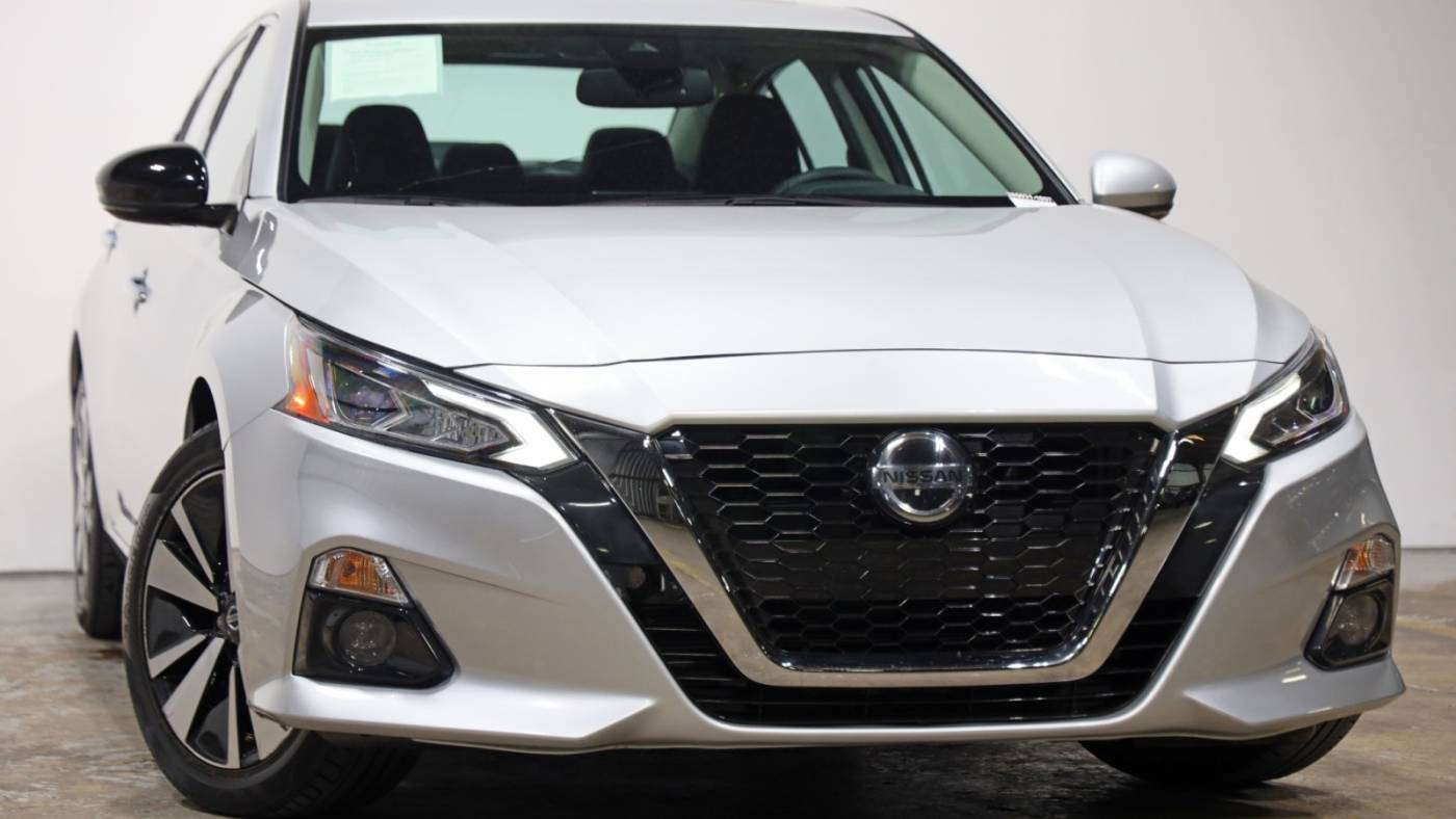 2020 nissan altima 2.5 sv
