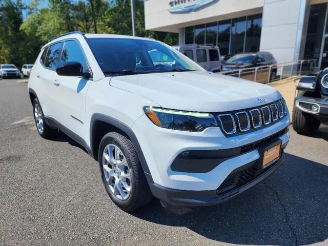 2022 jeep compass latitude lux 4x4