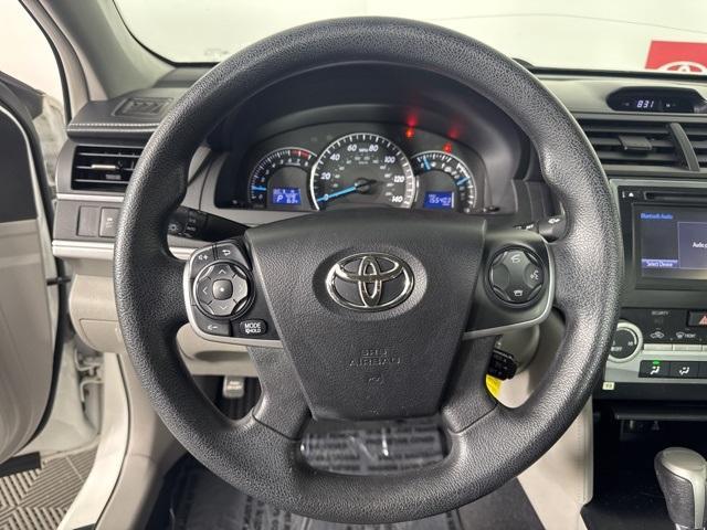 2014 toyota camry le