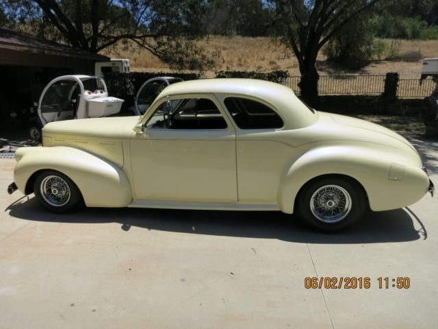 beautiful 1940 cadillac lasalle