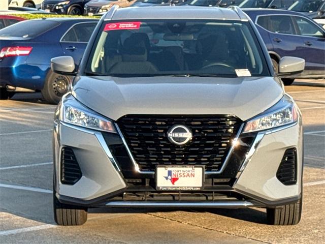 2024 nissan kicks sv