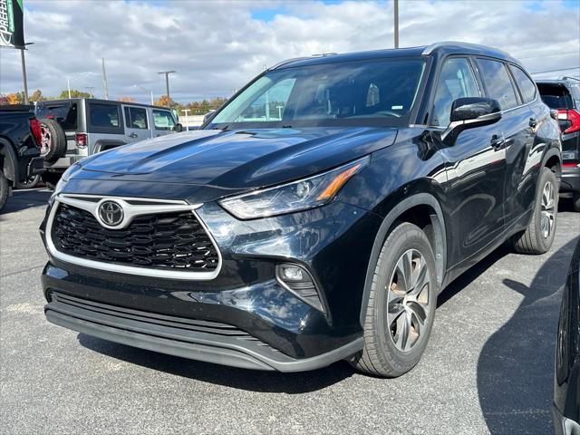 2022 toyota highlander xle