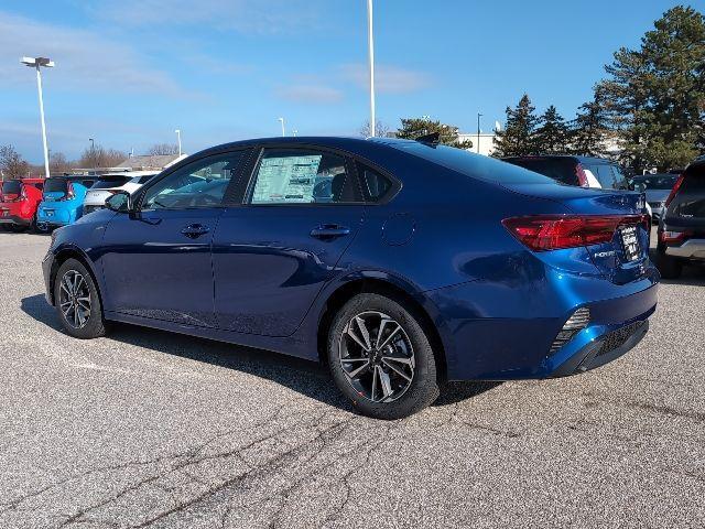 2024 kia forte lxs