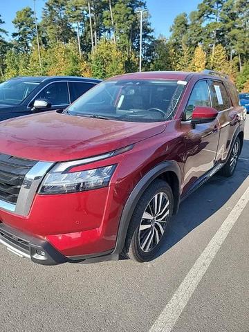 2022 nissan pathfinder platinum