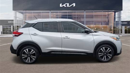 2020 Nissan Kicks
