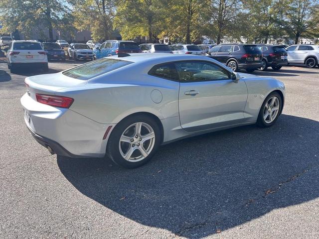 2017 chevrolet camaro 1lt