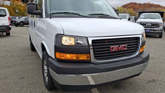 2022 GMC Savana