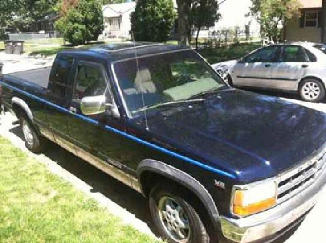 1994 dodge dakota,cab &1/2,drk navy blue,138k mi. sell trade or barter in lake station, in