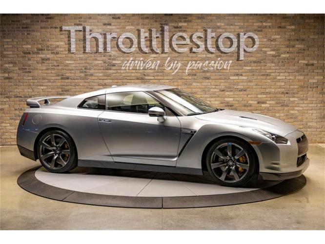 2009 nissan gt-r in elkhart lake, wisconsin