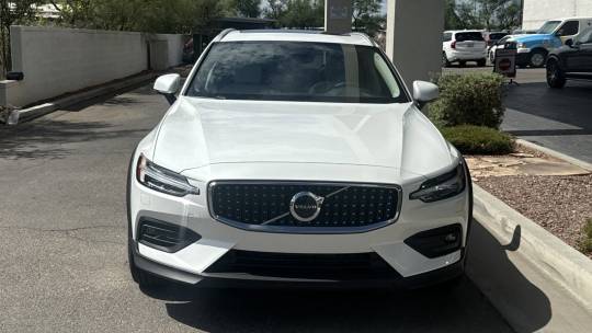 2024 Volvo V60 Cross Country