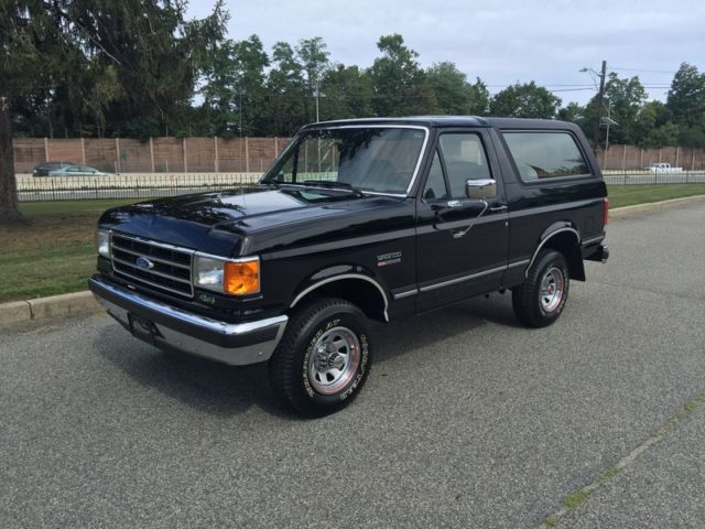 1989 ford bronco 1,563 mile showroom new! pristine museum quality mint survivor!