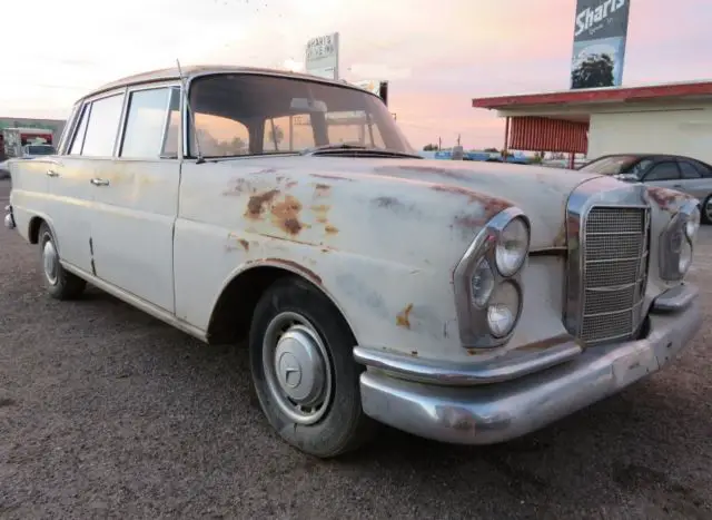 1961 mercedes-benz 220 s 4 spd rust free az desert survivor 6 cyl fin tail w111