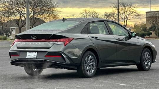2024 Hyundai Elantra