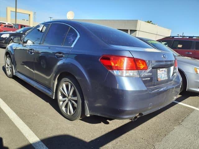 2013 subaru legacy 2.5i premium 4dr sedan in finley, washington