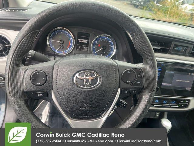 2019 toyota corolla le