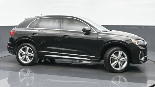 2022 Audi Q3