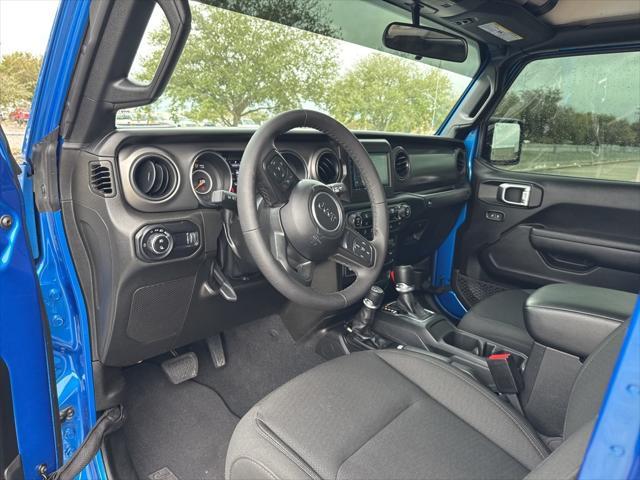 2023 jeep gladiator sport s