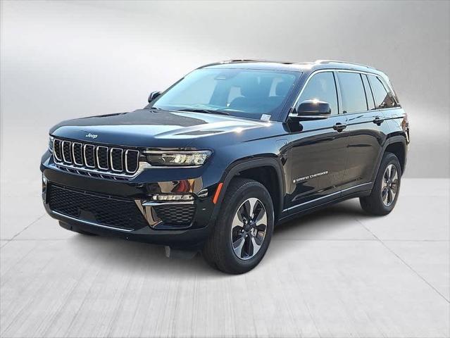 2022 jeep grand cherokee 4xe base