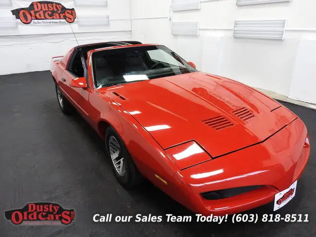 1991 red runs drives body int vgood 5.0lv8 5 spd manual!