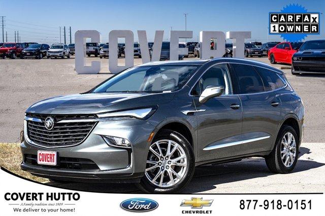 2023 buick enclave essence