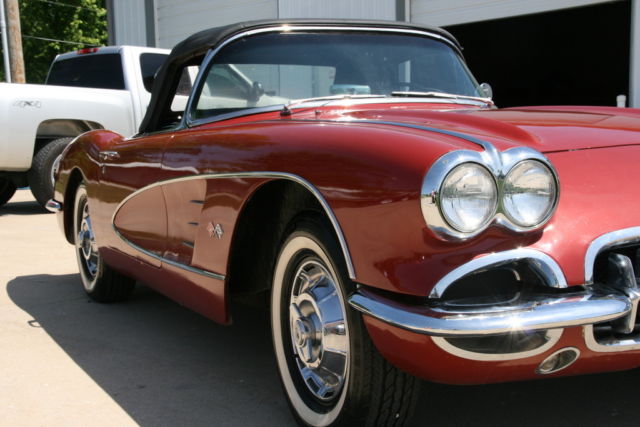 1960 corvette maroon on black 4 speed power windows