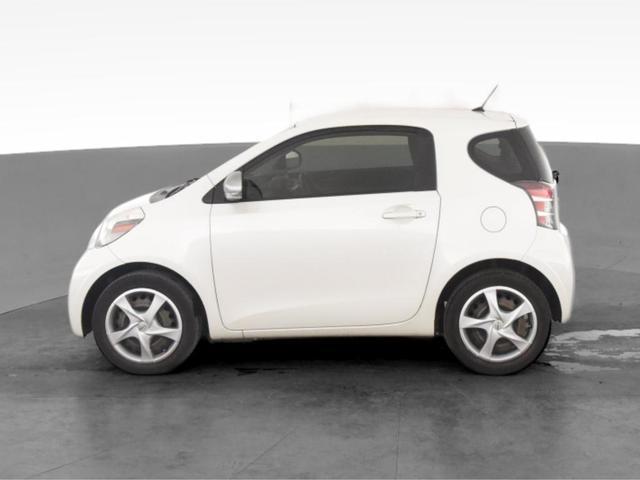 2012 scion iq in san fernando, california