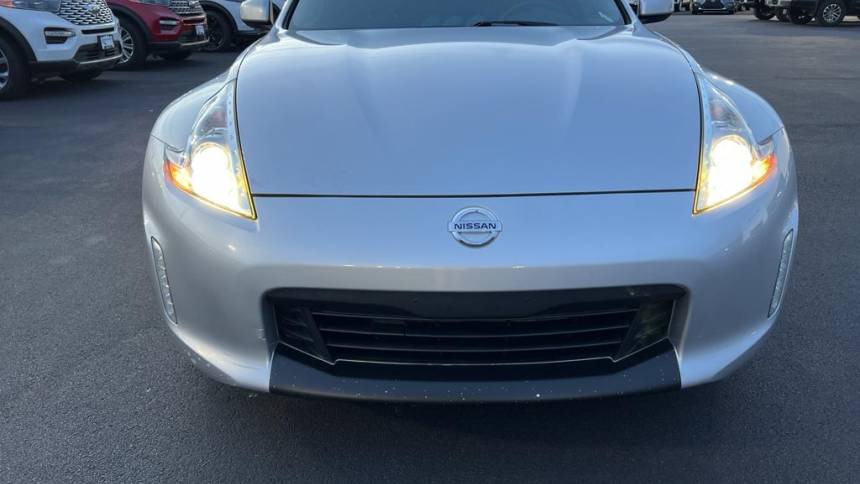 2016 nissan 370z touring
