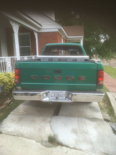 dodge dakota extra cab awesome condition 134k miles auto tool box