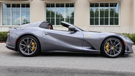 2023 Ferrari 812