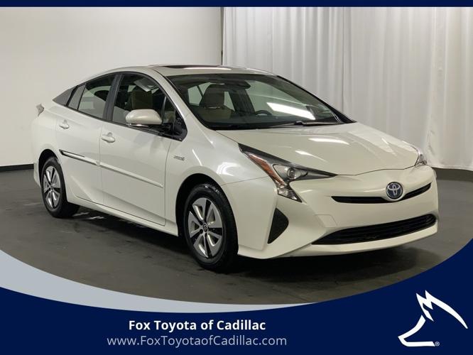 used 2016 toyota prius three cadillac, mi 49601 for sale in cadillac, michigan