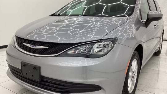 2020 Chrysler Voyager