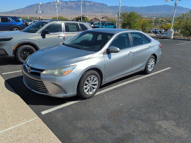 2015 toyota camry le