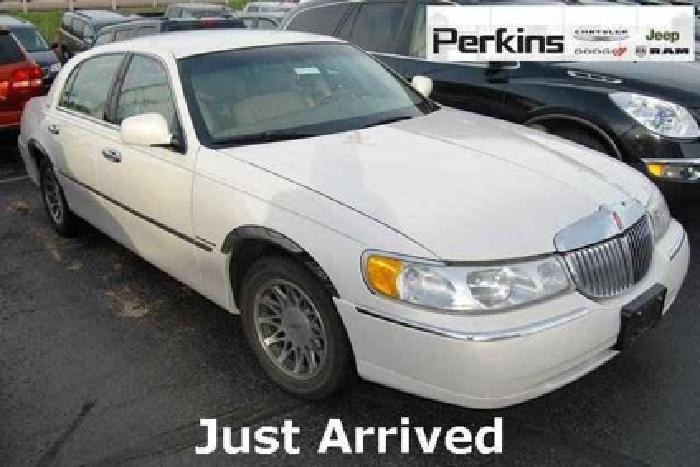 2002 lincoln town car signature in colorado springs, co