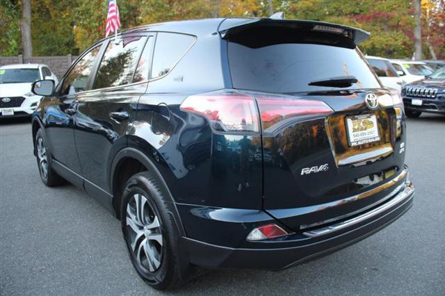 2018 toyota rav4 le